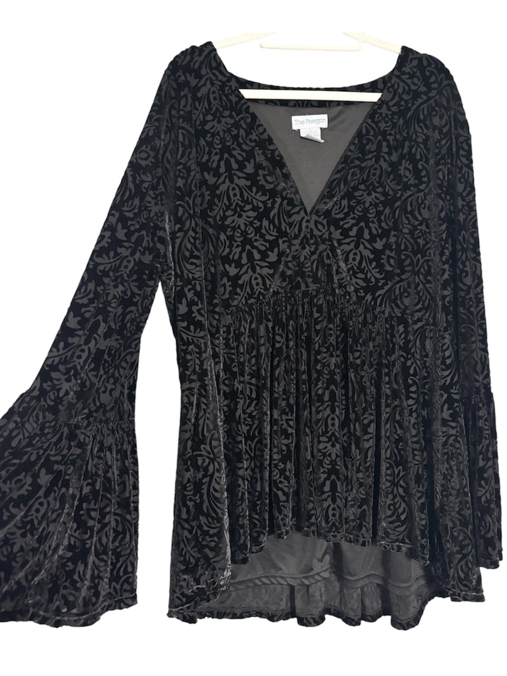 The Paragon Sz 3X Black Velvet Whimsigoth Flare Sleeve V-Neck Babydoll Blouse